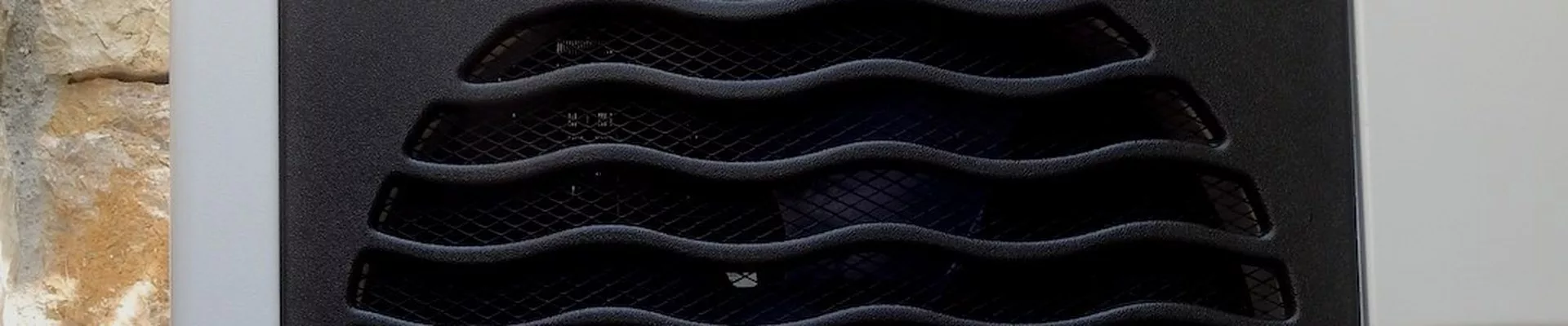 Detalle del ventilador de una bomba de calor de piscina