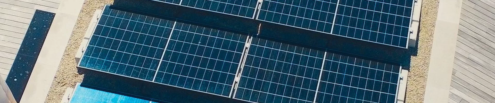 FOTOPAR 2026: Instalación fotovoltaica en la cubierta junto a la piscina FOTOPAR 2026: Instalación fotovoltaica en la cubierta junto a la piscina