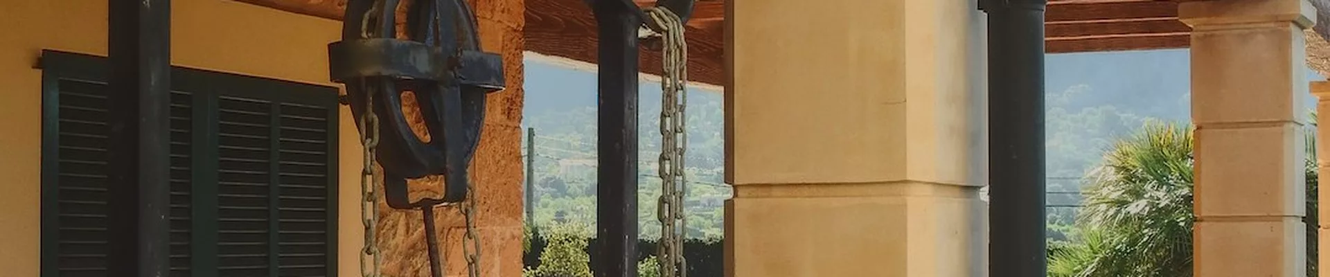 Porche de una finca mallorquina Porche de una finca mallorquina