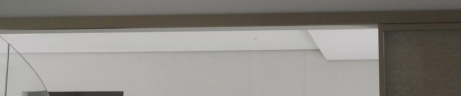 Salón luminoso con climatización integrada